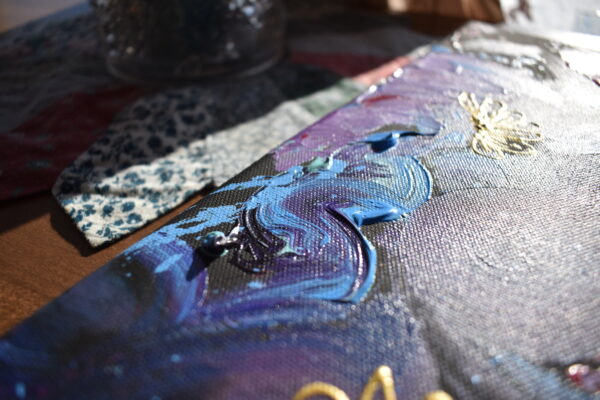 Abstract Painting With Gold Flowers - Image 4