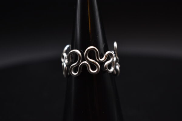 Silver Wire Squiggly Band Ring - Image 4