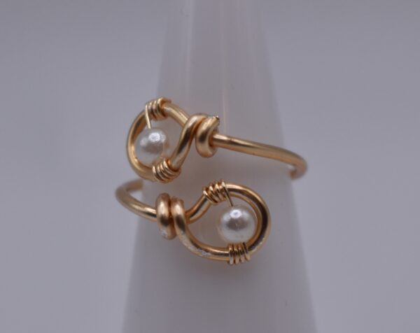 Adjustable Gold or Silver Wire Pearl Ring - Image 2