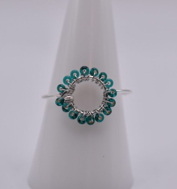 Silver Wire Green Circle Ring - Image 3
