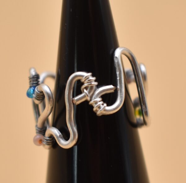 Silver Squiggle Bead Ring - Image 4