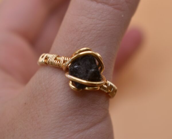 Gold Wire Black Stone Ring