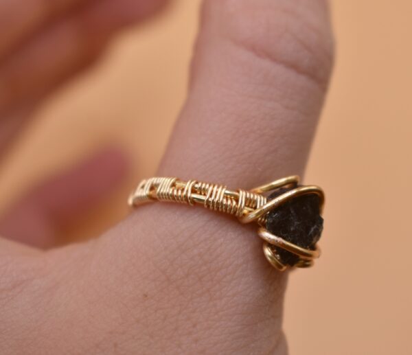 Gold Wire Black Stone Ring - Image 3