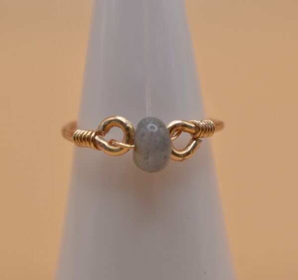 Gold Wire Grey Bead Stone Ring - Image 5