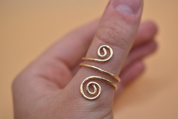 Hammered Gold Swirl ring