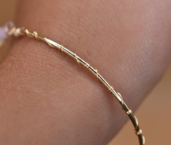 Pink Heart Stone Wire Bracelet - Image 3