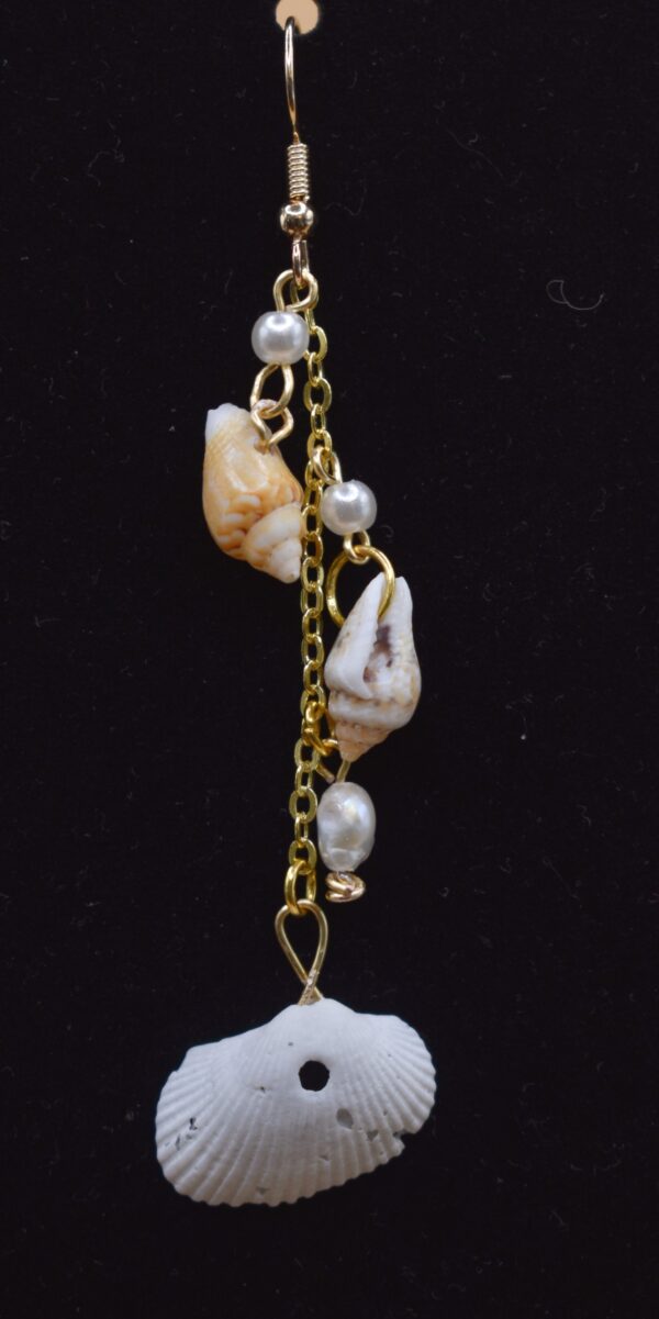Gold 3 Seashells & Pearls Earrings - Image 3
