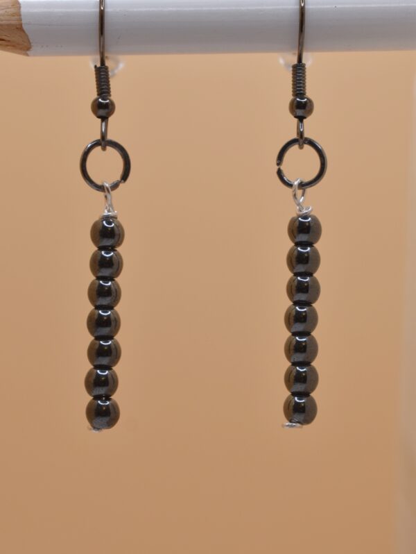 Black Pearl Line Earrings