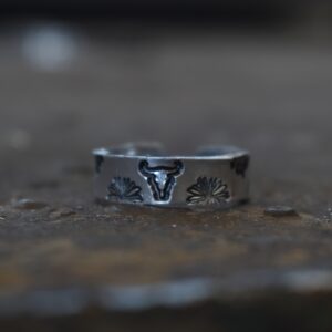 Metal Stamp Longhorn Flower Ring