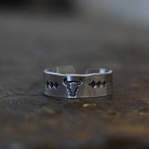 Metal Stamp Longhorn Dot Line Ring